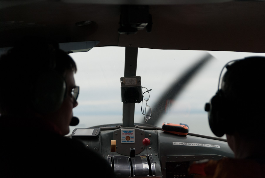 Binnen in een seaplane naar Vancouver Airport