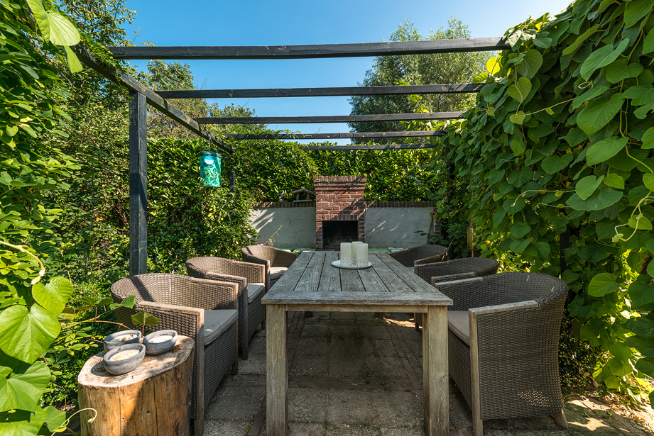 Interieurfotograaf woonboerderij - zitje met open haard